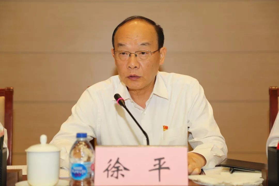 【不忘初心、牢記使命&lt;19&gt;】做敢于擔(dān)當(dāng)勇于奉獻(xiàn)的兵裝人——徐平講黨課