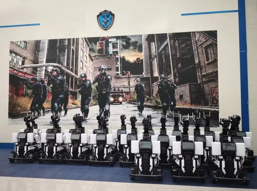 實力跨界，瞧瞧他們的機(jī)器人家族